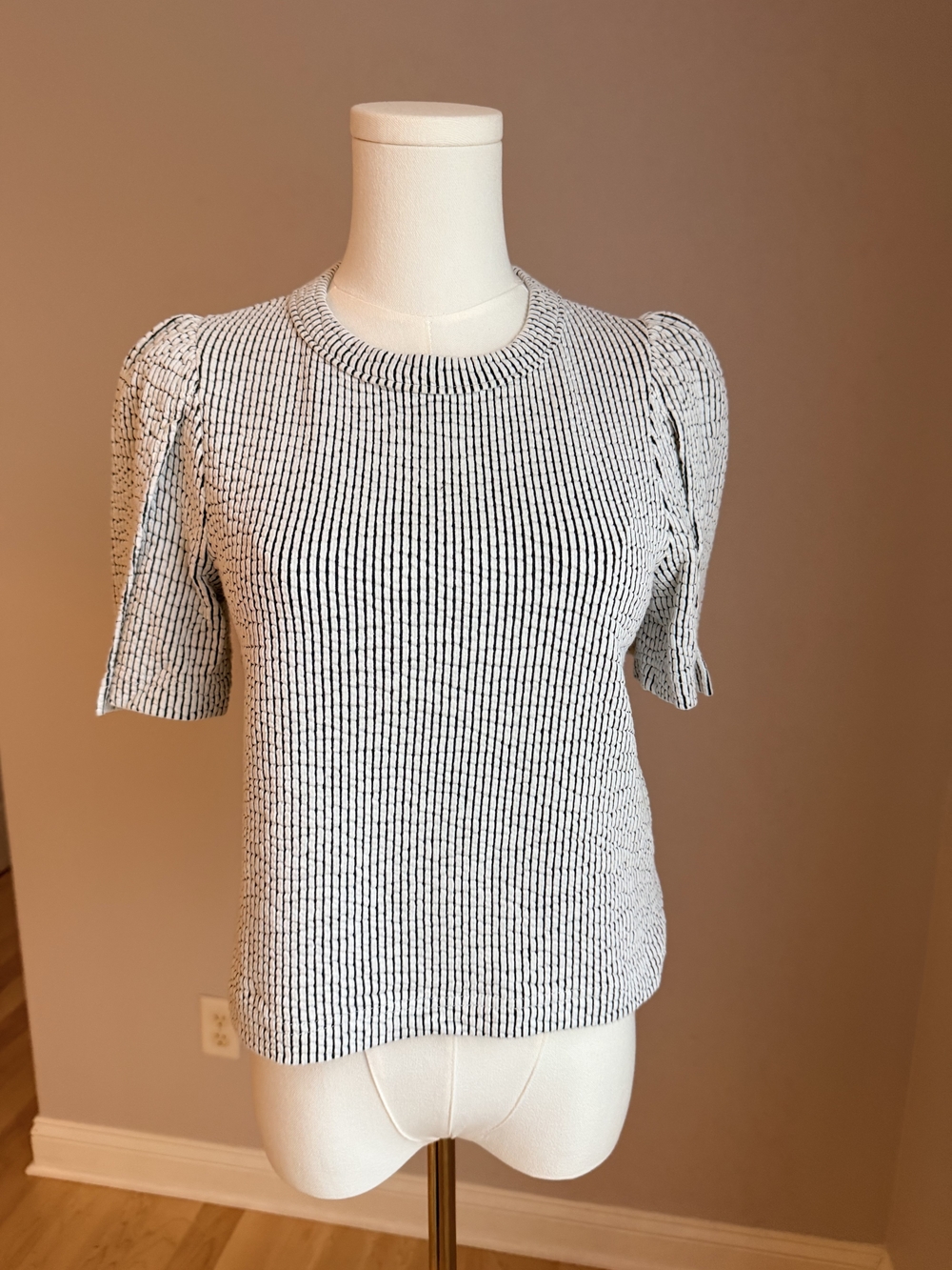 Club Monaco Black & White Striped Puff-Sleeve Knit Tee